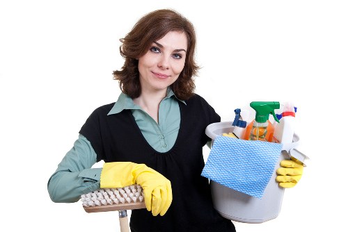 High-rise window cleaning service in Docklands with purified water